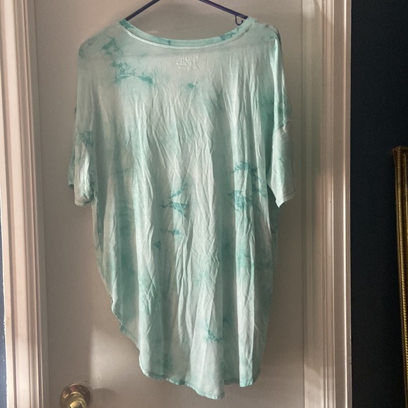 Women’s top - Picture 3 of 3